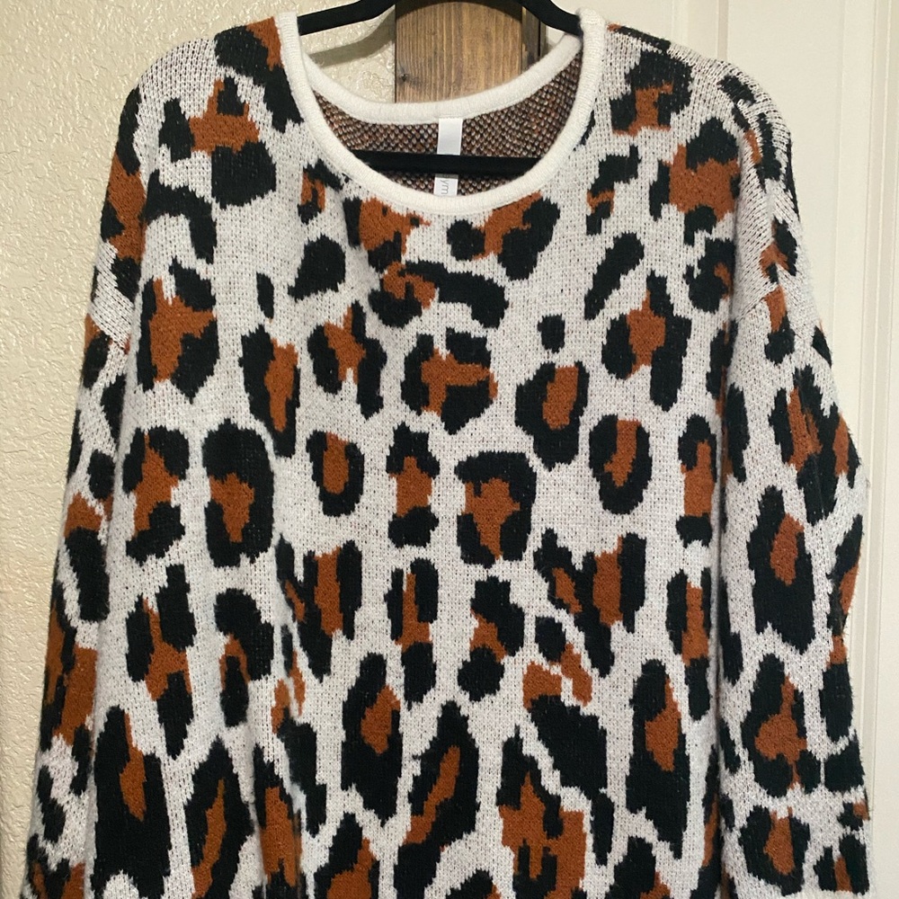 Honey Me Leopard Sweater